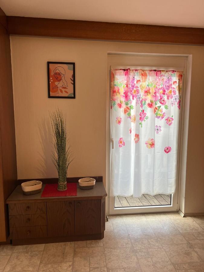 Sandys Ferienwohnung Im Gruenen Niederdorf  외부 사진
